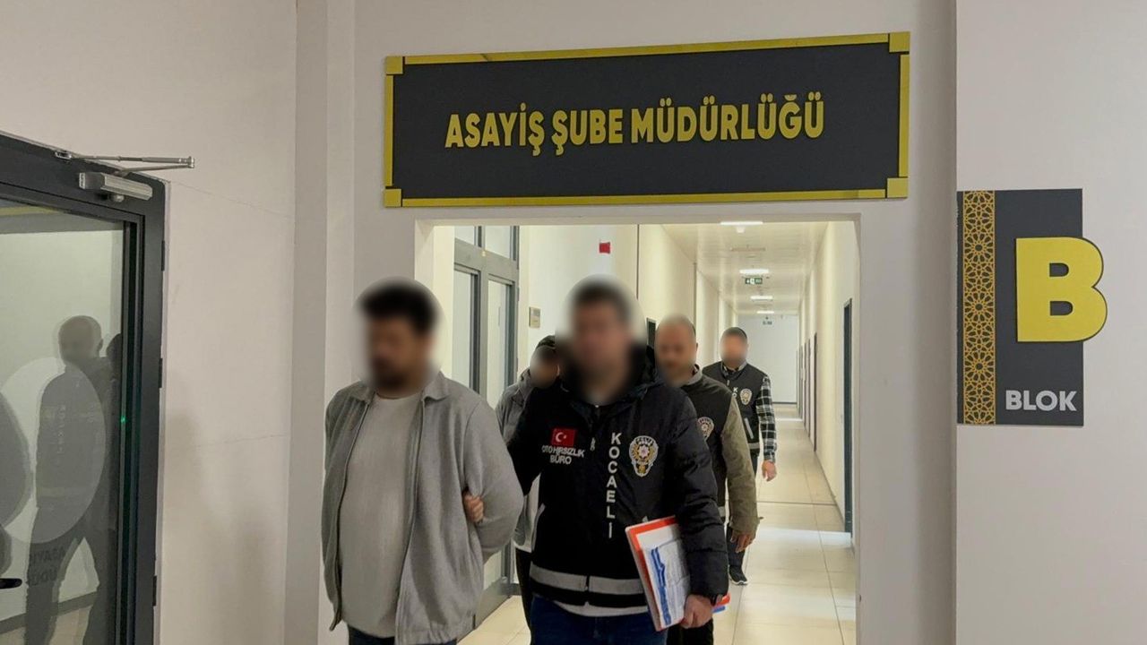 İş yeri hırsızlığı ve sahtecilik yapan 3 şüpheli tutuklandı