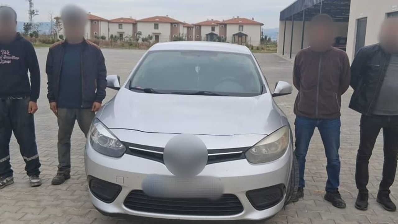 Çanakkale'de göçmen kaçakçılığı operasyonu: 4 organizatör, 8 kaçak göçmen yakalandı