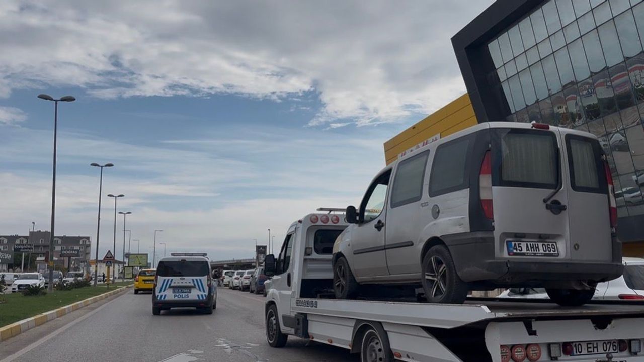Bandırma'da araçta elektrik kaçağı paniği