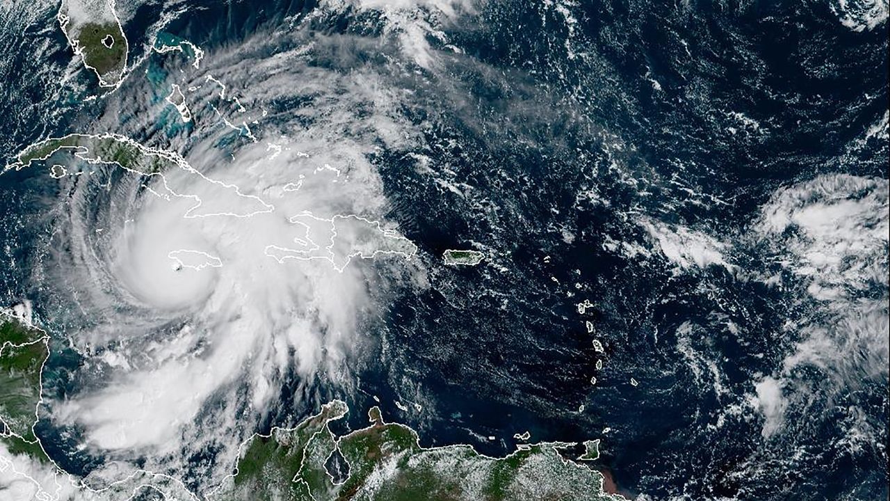 Jamaika’yı 5’inci kategori olan Melissa Kasırgası vurdu