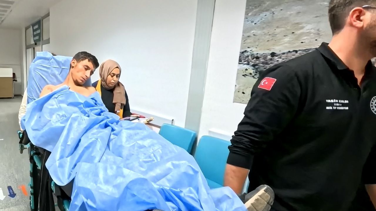 Aksaray'da 16 yaşındaki çocuk tartıştığı genci bıçakla ağır yaraladı