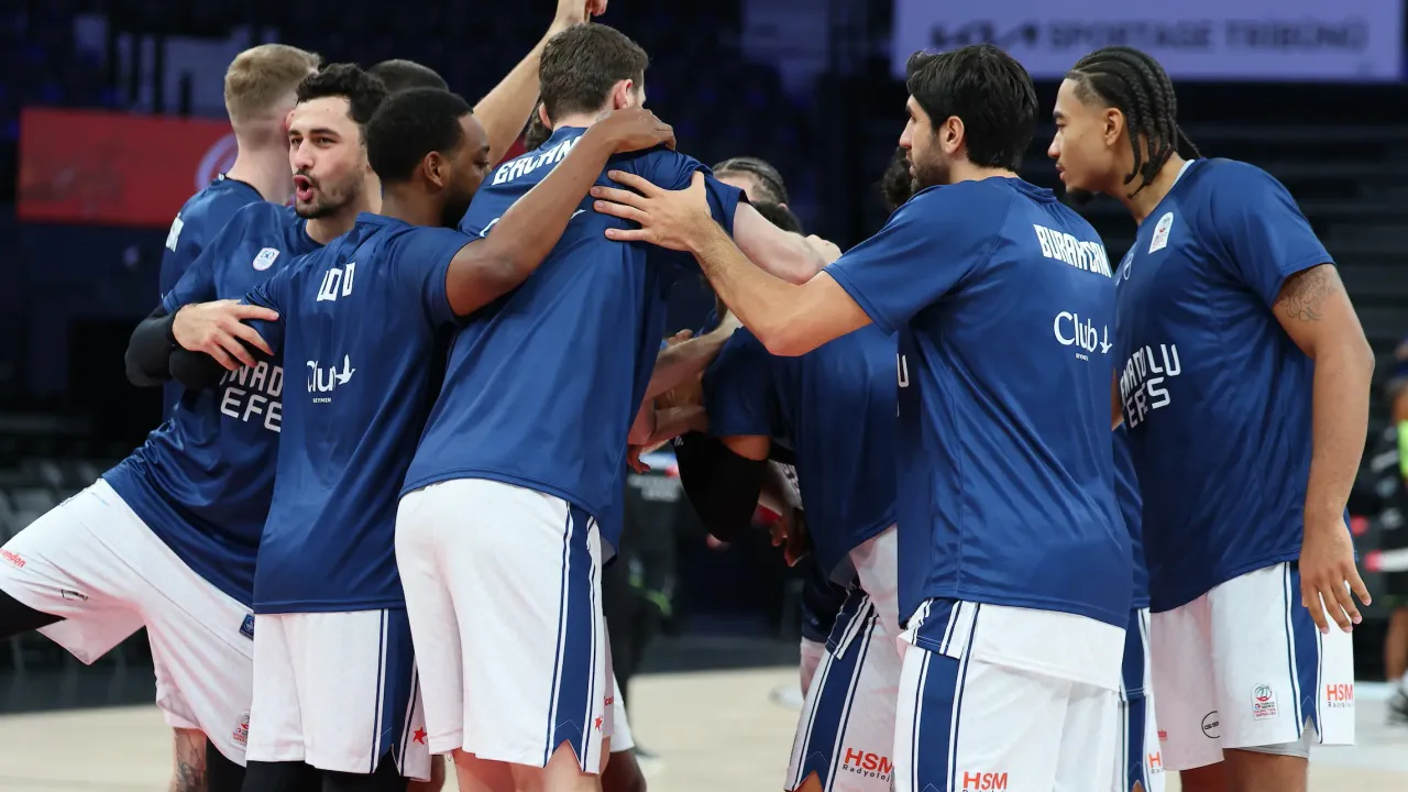 Basketbol Avrupa Ligi'nin 11. haftasında Anadolu Efes-Bayern Münih maçı Antalya'da oynanacak