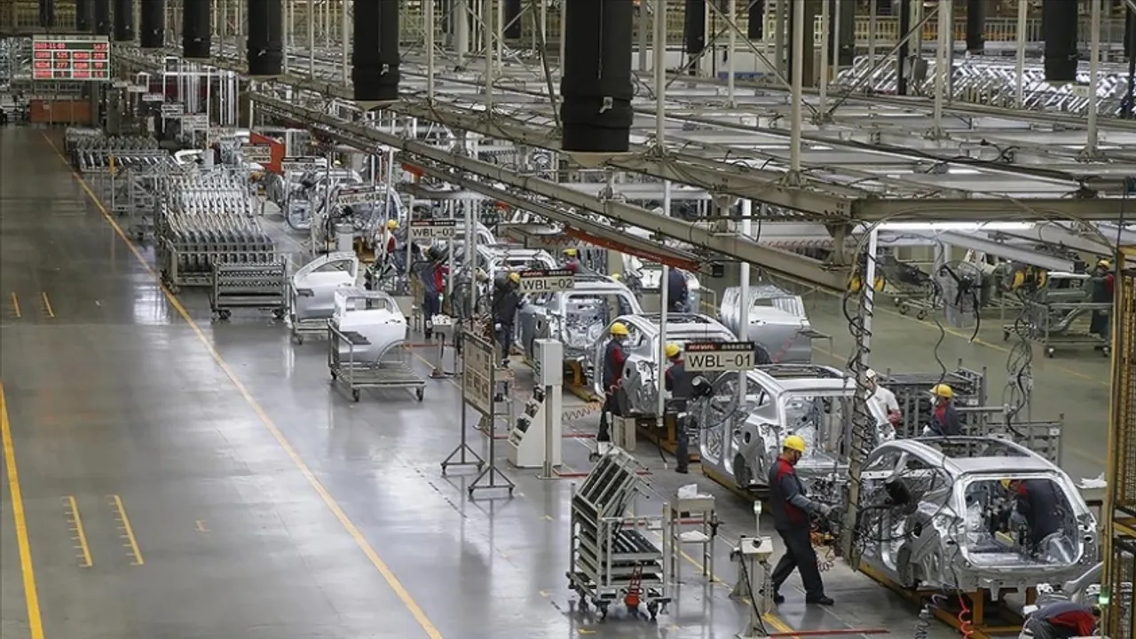 Çin'de kamu şirketlerinin karları yılın 9 ayında yüzde 1,6 düştü