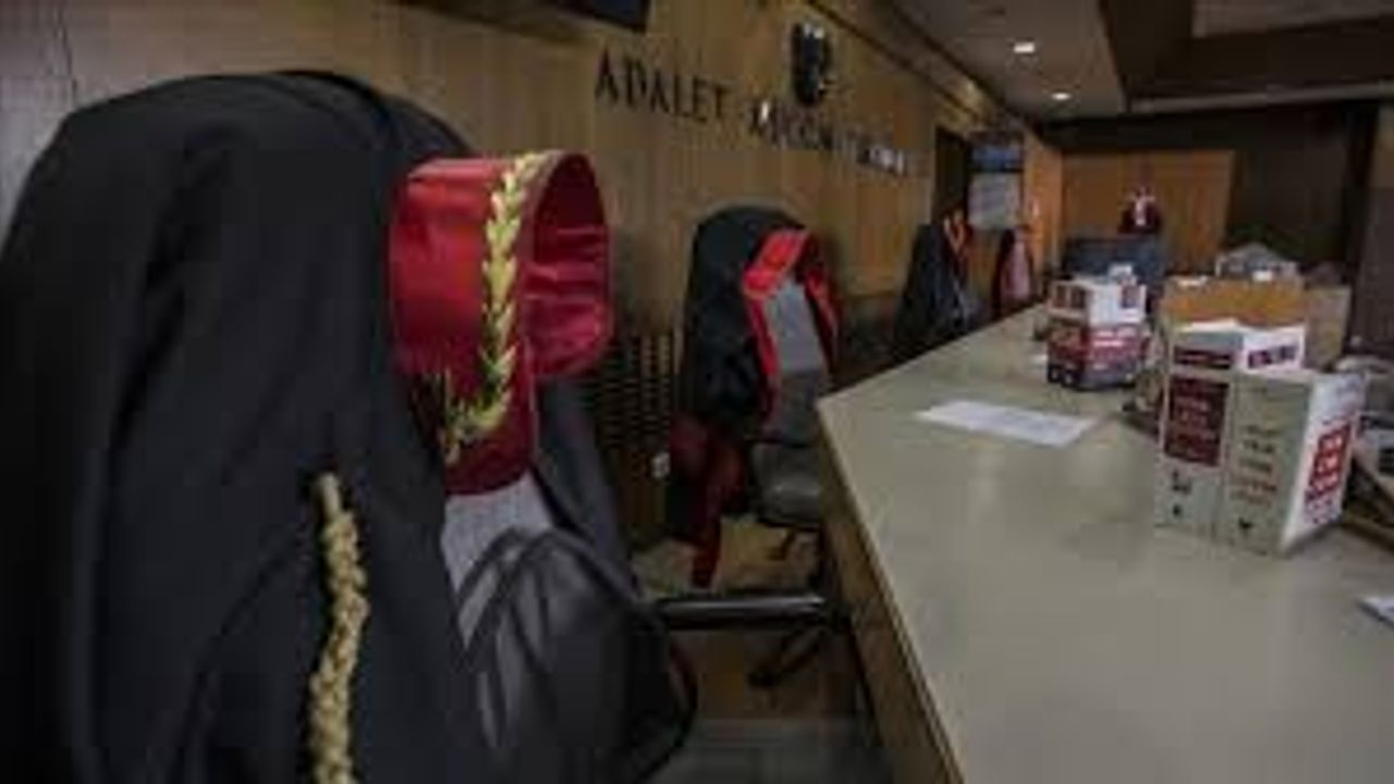 Kayseri'de husumetlisini camide namaz kılarken bıçaklayarak öldüren sanık hakim karşısına çıktı