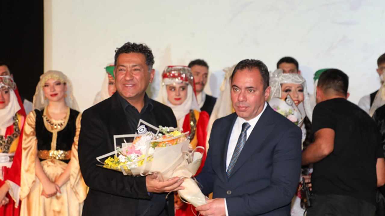 Ötüken Senger: "Kars’ın kurtuluşunun 105. yılı kutlu olsun"