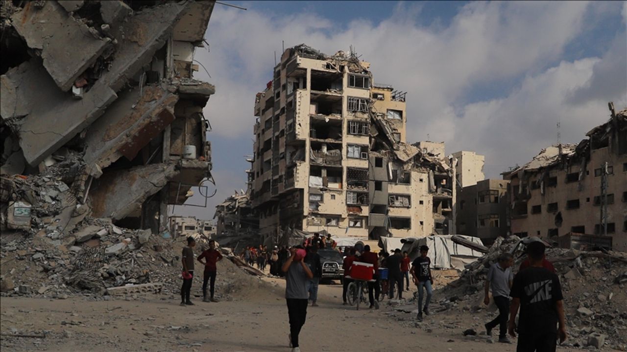 İsrail ordusu, Gazze’de ateşkesin yeniden yürürlüğe girdiğini açıkladı