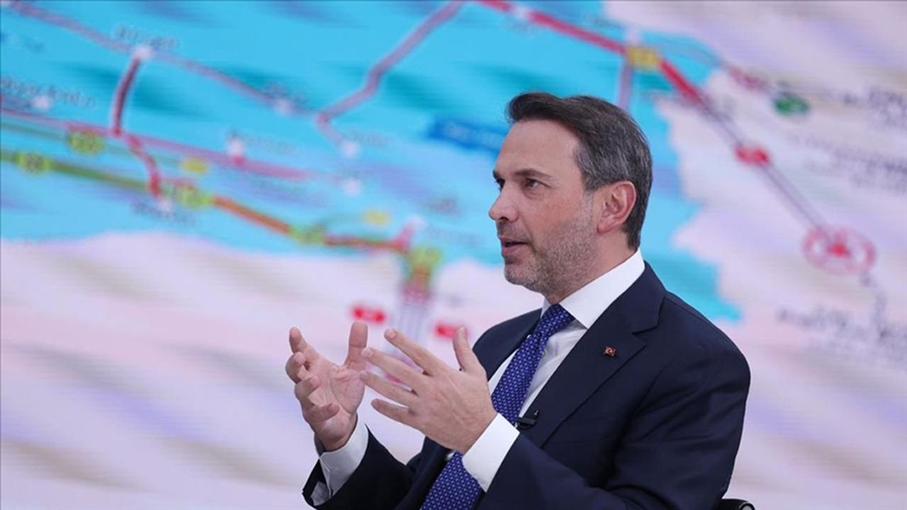 Enerji ve Tabii Kaynaklar Bakanı Bayraktar, Diyarbakır’daki 4 sahada 24 sondaj çalışması yapılacağını duyurdu