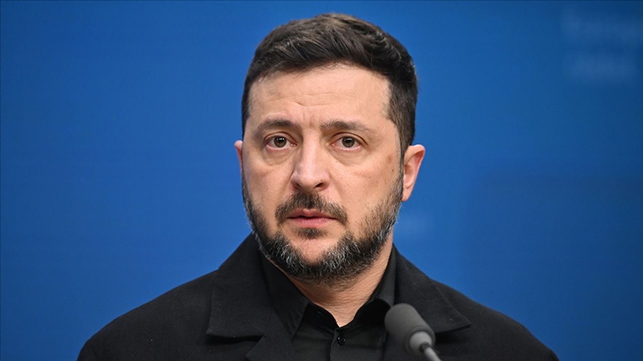Zelenskiy, F-16, Gripen ve Rafale dahil 250 savaş uçağı almayı planladıklarını açıkladı