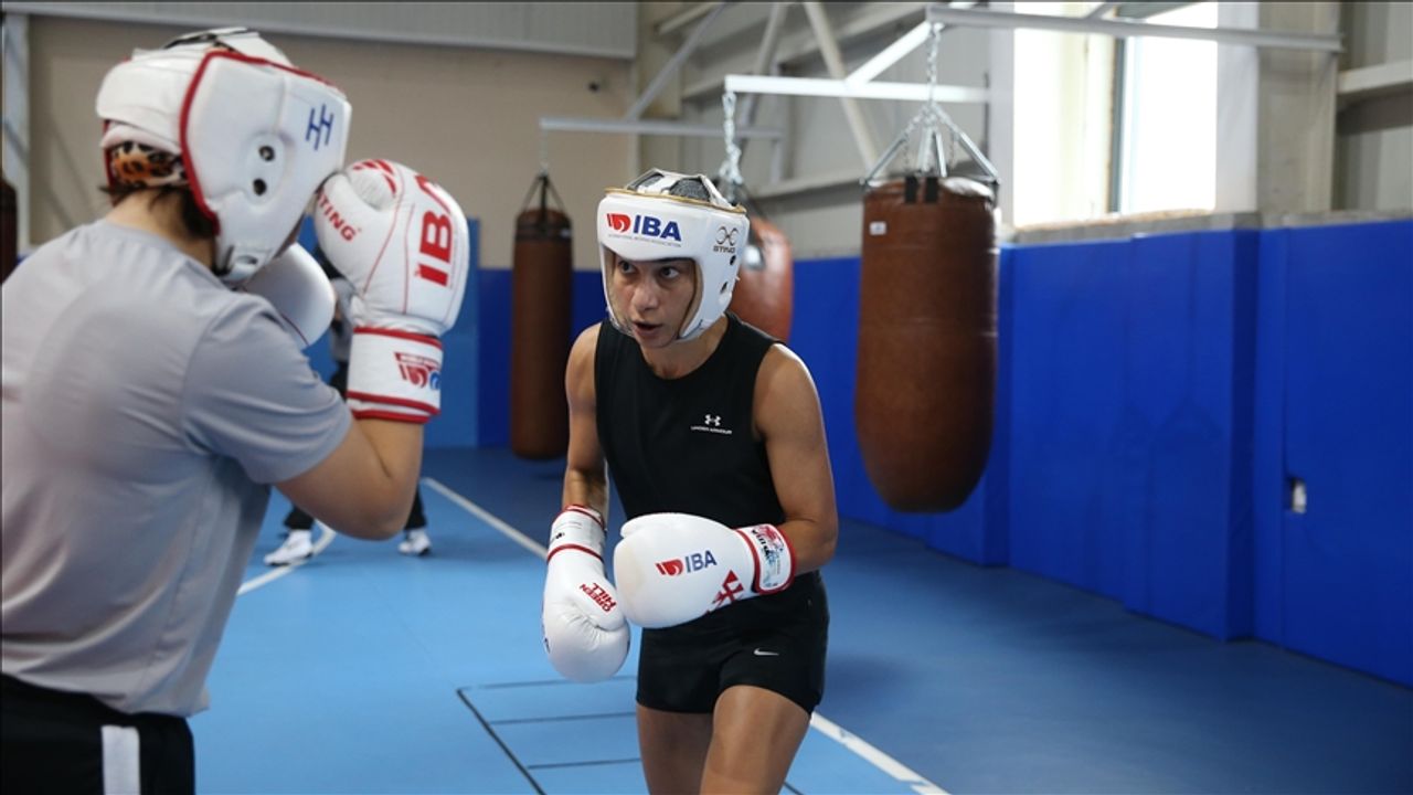 Milli boksör Ayşen Taşkın, yılın son organizasyonundan altın madalya ile dönmeyi hedefliyor