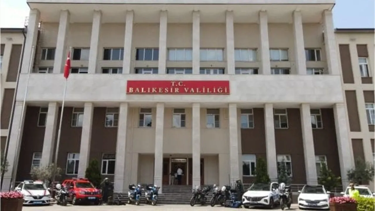 Balıkesir’de deprem sonrası okullar 1 gün tatil edildi