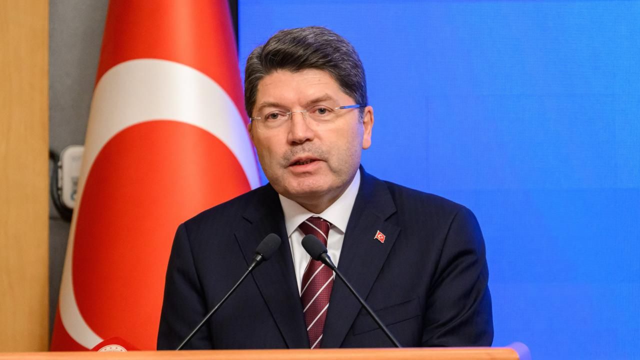 Adalet Bakanı Tunç'tan 29 Ekim mesajı: Cumhuriyetimizin 102. yılı kutlu olsun