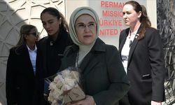 Emine Erdoğan'dan New York’ta Türkevi’ne ziyaret