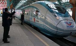 Ankara-Sivas Hızlı Treni ücretsiz yolcularıyla ilk seferini tamamladı