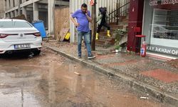 İzmir Çiğli'yi vuran yağış sonrası esnaftan belediyelere isyan