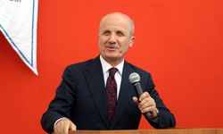 YÖK Başkanı Özvar: Türkiye'de sağlık eğitiminin ve sağlık hizmetinin teminatı üniversitelerdir