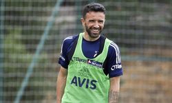 Gökhan Gönül futbolu bıraktı