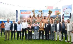 MHP Lideri Devlet Bahçeli Güreş Ağası oldu