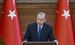 Cumhurbaşkanı Erdoğan: Ne kaçak göçmene müsaade ederiz, ne de fitne tacirlerine izin veririz