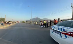 Fethiye'de iki motosikletin çarpıştığı kaza kamerada: 1 ölü, 1 yaralı