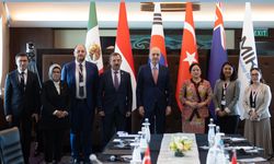 TBMM Başkanı Kurtulmuş, Endonezya Temsilciler Meclisi Başkanı Maharani ile görüştü