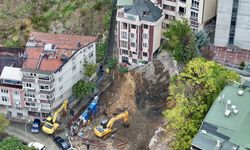 Eyüpsultan'da toprak kayması nedeniyle 2 bina boşaltıldı