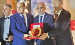 Cumhurbaşkanı Başdanışmanı Yalçın Topçu'ya "Türk Dünyasına Hizmet Ödülü" verildi