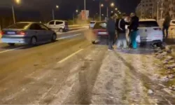 Erzurum'da Yoğun Kar Yağışı Sonucu Zincirleme Kaza