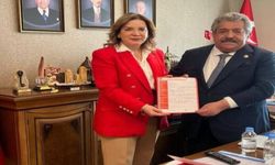 MHP'li Arzu Erdem belediye başkan aday adaylık başvurusu yaptı
