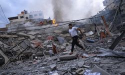 İsrail'in saldırılarında 10 bin 328 Filistinli hayatını kaybetti