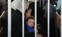 Gazze'deki 450 yabancı ve çifte vatandaşlık sahibi Filistinli, Refah'tan Mısır'a geçecek