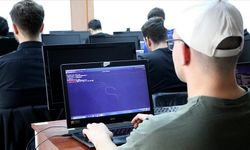 Üniversitelerde Siber Vatan'ın koruyucusu "beyaz şapkalı" hackerlar yetişiyor