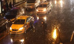 İstanbul'da sağanak ve şiddetli rüzgar etkili oldu