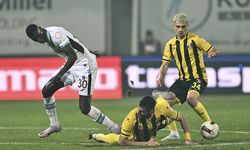 İstanbulspor Başkanı oyuncuları sahadan çekti