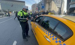 Beyoğlu'nda taksicilere yönelik denetimi yapıldı