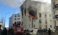 Kars'ta bir binada meydana gelen patlamada 3 kişi yaralandı