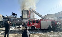 Kayseri'de sanayi sitesindeki bir iş yerinde çıkan yangın kontrol altına alındı