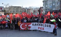 Bursa'da şehit askerleri anma ve Filistin'e destek yürüyüşü düzenlendi