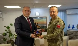 Kosova Bölgesel Kalkınma Bakanı, KFOR Komutanı Ulutaş'ı ziyaret etti