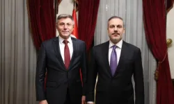 Bakan Fidan Bulgaristan'daki Türk partisi lideriyle görüştü