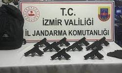 İzmir'de uyuşturucu ve silah kaçakçılığı operasyonlarında 3 kişi tutuklandı