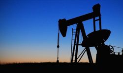 Suudi Arabistan petrol üretim kapasitesini günlük 1 milyon varil azaltacak
