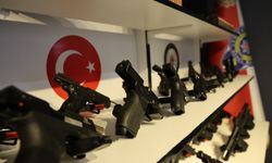 Adana'da ruhsatsız 9 tüfek ve 36 tabanca ele geçirildi