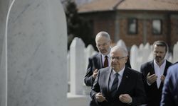 Milli Savunma Bakanı Güler, Bosna Hersek'te Kovaçi Şehitliği'ni ziyaret etti