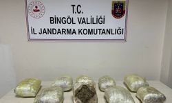 Bingöl'de kamyonette odunların arasına gizlenmiş uyuşturucu ele geçirildi