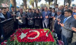 Ülkücü şehit Fırat Yılmaz Çakıroğlu, şehadetinin 9. yılında mezarı başında anıldı