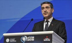 Strateji ve Bütçe Başkanı İbrahim Şenel: Depremin açtığı yaralar zamanlı ve isabetli çalışmalarla sarılmıştır