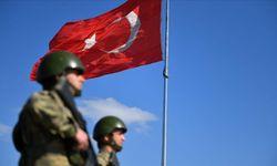 Suriye'den Türkiye'ye yasa dışı yollarla geçmeye çalışan 3'ü terörist 15 kişi yakalandı