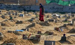 İsrail, UAD'nin ihtiyati tedbir kararlarından bu yana Gazze'de yaklaşık 3 bin kadın ve çocuk öldürdü