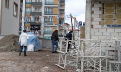 Sivas'ta inşaatın 10. katından düşen işçi ağır yaralandı