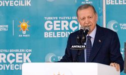 Cumhurbaşkanı Erdoğan: Bu ülkeyi maalesef çöpten, çukurdan, çamurdan çıkarmayanlara bir daha teslim edemeyiz